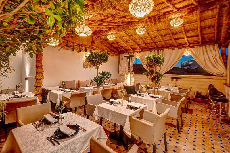 Riad Diamond Of Marrakech & 4*